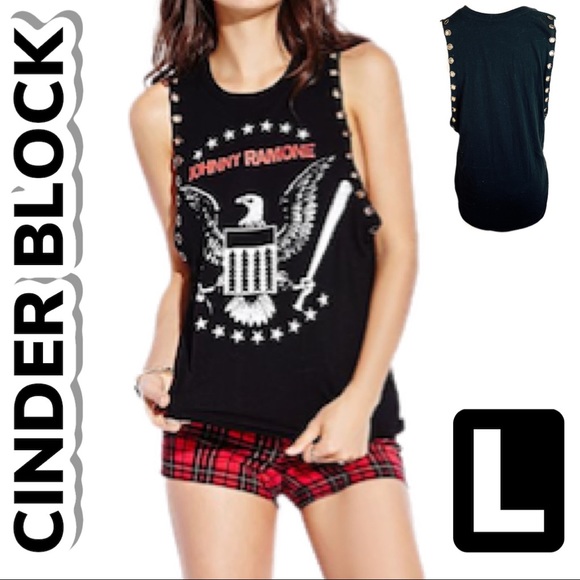 Cinder Block Johnny Ramone Tank (L) - Picture 1 of 10